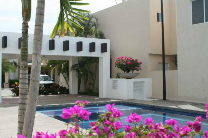 Foto Casa en Venta en Parque las Palmas, Puerto Vallarta, Jalisco - $ 1.500.000 - CAV172123 - BienesOnLine