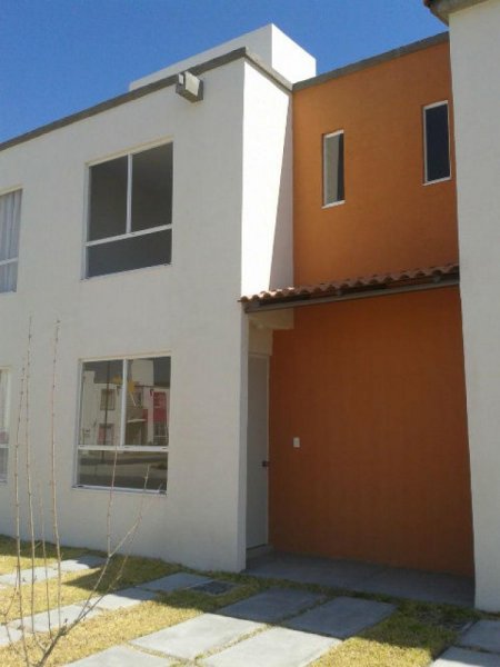 Foto Casa en Venta en Arboledas Residencial, Santiago de Querétaro, Queretaro Arteaga - $ 480.000 - CAV103190 - BienesOnLine