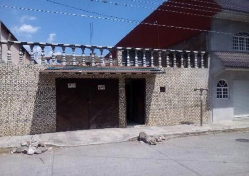 Foto Casa en Venta en Aurora, Nogales, Veracruz - $ 1.550.000 - CAV352514 - BienesOnLine