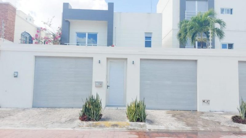 Casa en Venta en Supermanzana 12 Cancún, Quintana Roo