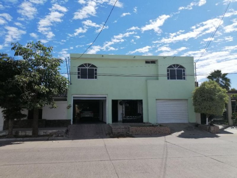 CASA EN VENTA EN COL. CENTRO, GUASAVE, SINALOA.