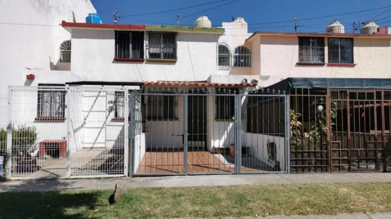 Casa en Venta en JARDINES DEL VALLE Zapopan, Jalisco