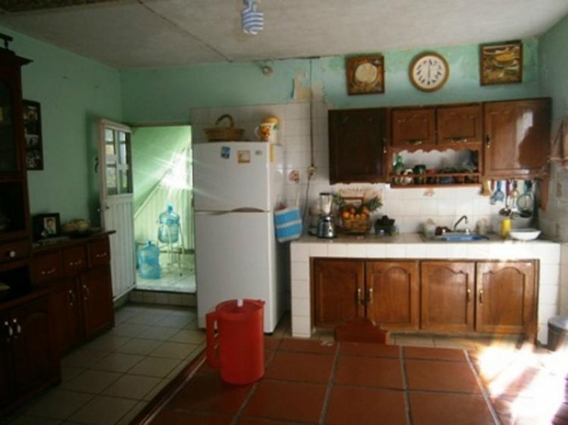 Foto Casa en Venta en COL. TZINDURIO DE MORELOS, Morelia, Michoacan de Ocampo - $ 1.000.000 - CAV169106 - BienesOnLine