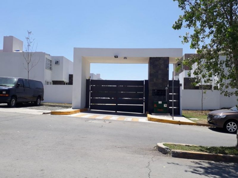 Foto Casa en Venta en Ciudad López Mateos, Mexico - $ 1.260.000 - CAV247746 - BienesOnLine