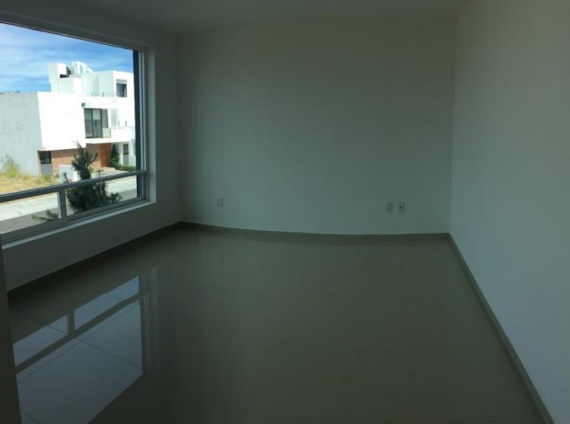 Foto Casa en Venta en SANTA FE ,  JURIQUILLA, Juriquilla, Queretaro Arteaga - $ 3.000.000 - CAV193986 - BienesOnLine