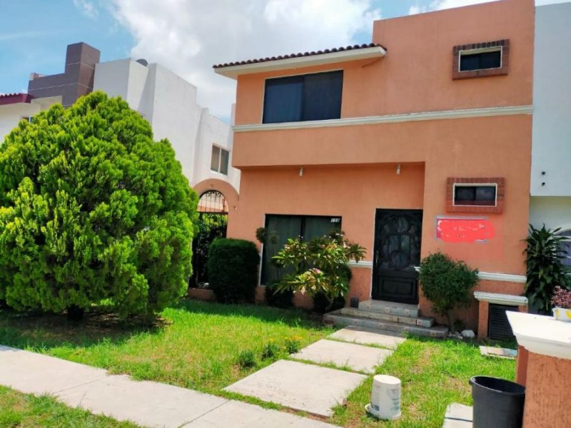 Casa en Venta en San Antonio de Ayala Irapuato, Guanajuato