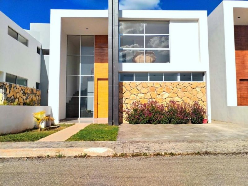 Casa en Venta en  KM 6 CARRETERA, Merida - Motul, 97345 Mérida, Yuc., Yucatan