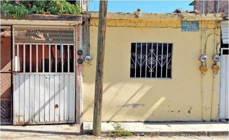 CASA EN VENTA EN MEXICO, IGUALA, GUERRERO.