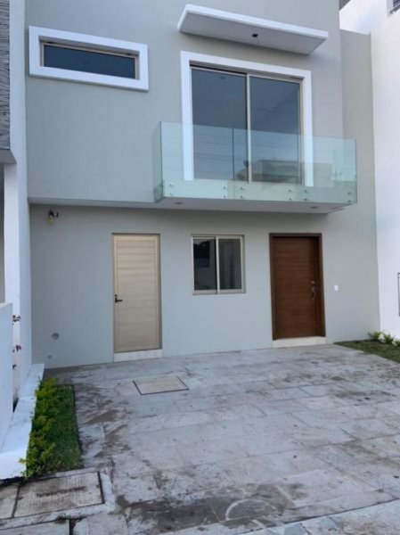 Foto Casa en Venta en Miguel Alemán., Orizaba, Veracruz - $ 2.490.000 - CAV354149 - BienesOnLine