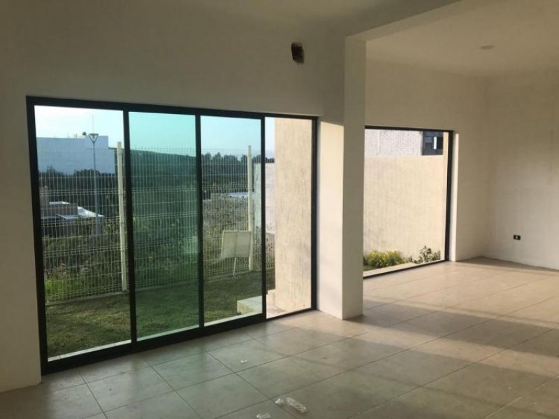 Foto Casa en Venta en PASEO DEL PARQUE TRES MARÍAS, Morelia, Michoacan de Ocampo - $ 2.817.000 - CAV240227 - BienesOnLine