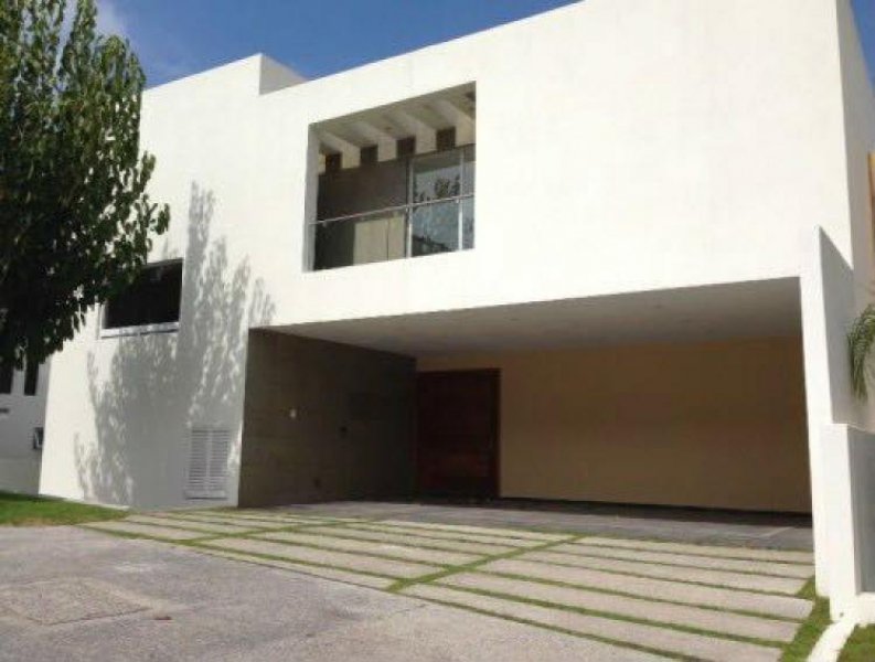 Foto Casa en Venta en PEDREGAL FASE II, San Luis Potosí, San Luis Potosi - $ 4.800.000 - CAV153089 - BienesOnLine