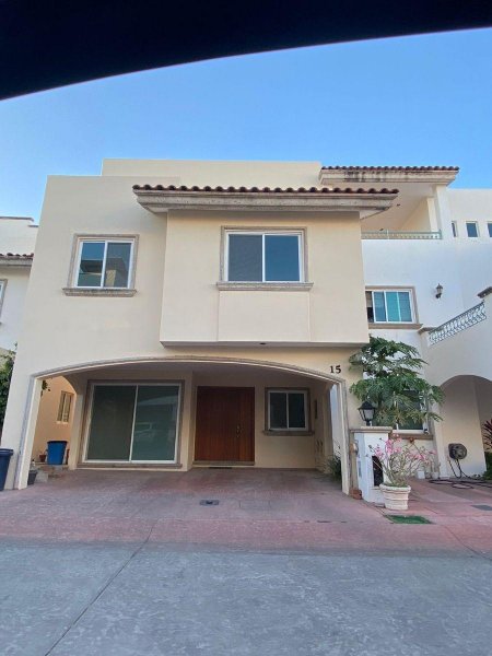 Foto Casa en Venta en LAS QUINTAS, PASEO REAL, Sinaloa - $ 5.280.000 - CAV355147 - BienesOnLine