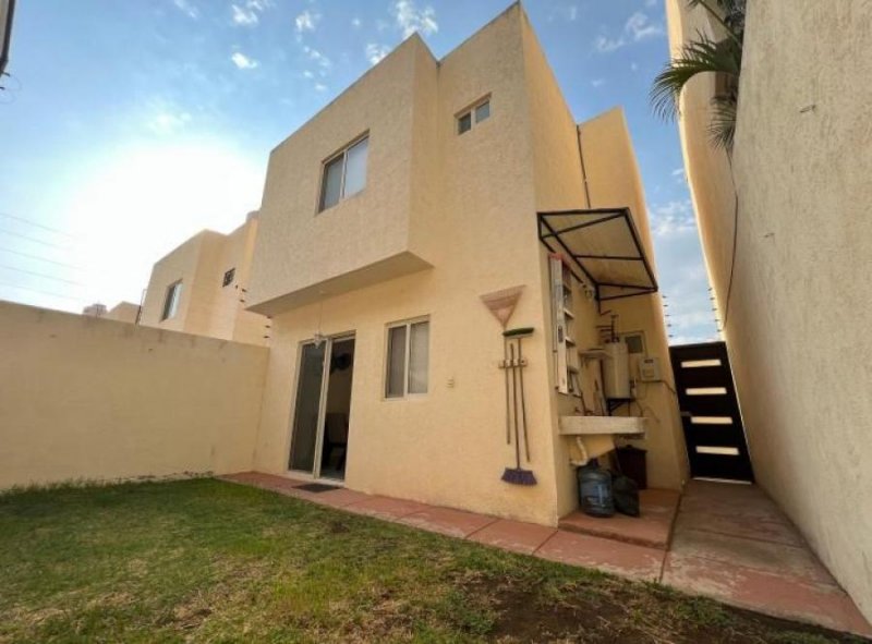 Casa en Venta en Alta California Residencial Tlajomulco de Zúñiga, Jalisco