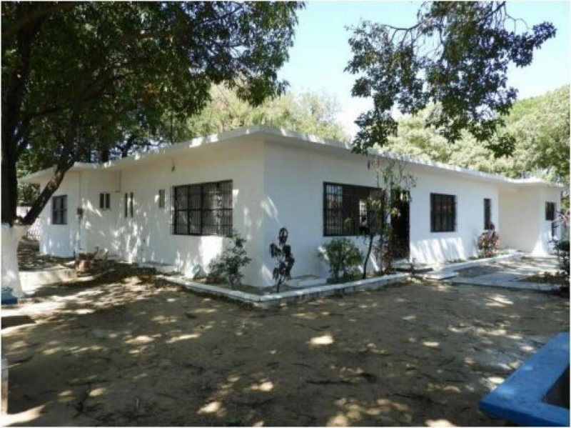 Foto Casa en Venta en Adolfo Lopez Mateos, Salina Cruz, Oaxaca - $ 1.050.000 - CAV319772 - BienesOnLine