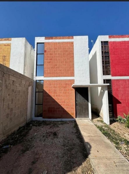 Foto Casa en Venta en SAN NICOLAS DEL SUR, Mérida, Yucatan - $ 1.180.000 - CAV355047 - BienesOnLine