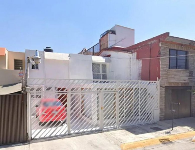 Casa en Venta en Valle Dorado Tlalnepantla, Mexico