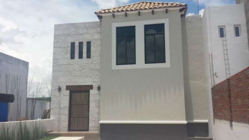 Foto Casa en Venta en Valle de Juriquilla, Juriquilla, Queretaro Arteaga - $ 1.790.000 - CAV103193 - BienesOnLine