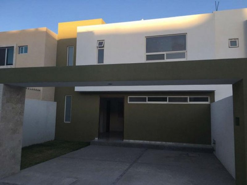 Foto Casa en Venta en VILLA MAGNA, San Luis Potosí, San Luis Potosi - $ 1.720.000 - CAV150216 - BienesOnLine