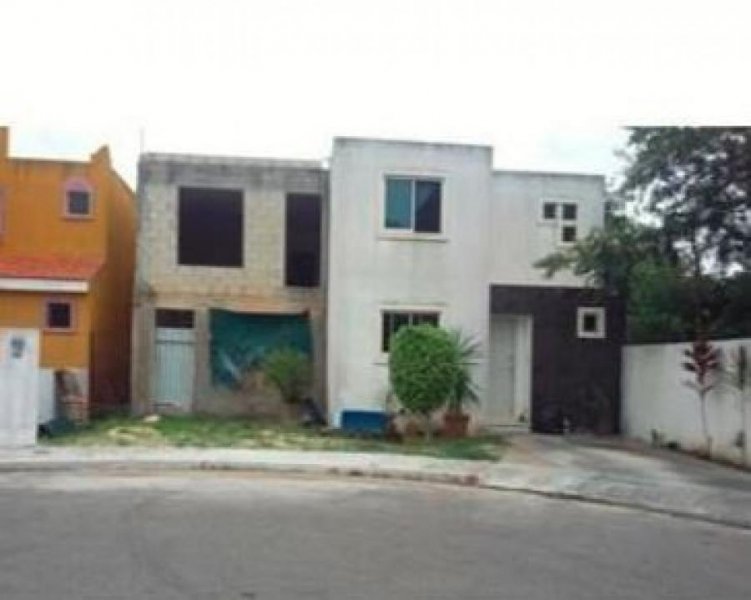 Foto Casa en Venta en VILLAS ZONA DORADA, Mérida, Yucatan - $ 1.600.000 - CAV293815 - BienesOnLine