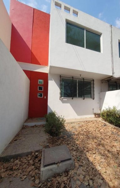 CASA EN VENTA EN XICO VER