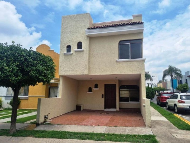 Casa en Venta en Residencial Plaza Guadalupe Zapopan, Jalisco