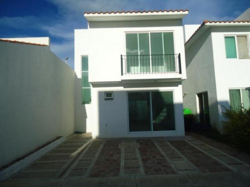 Casa en Venta en Mision Privadas Residenciales Irapuato, Guanajuato