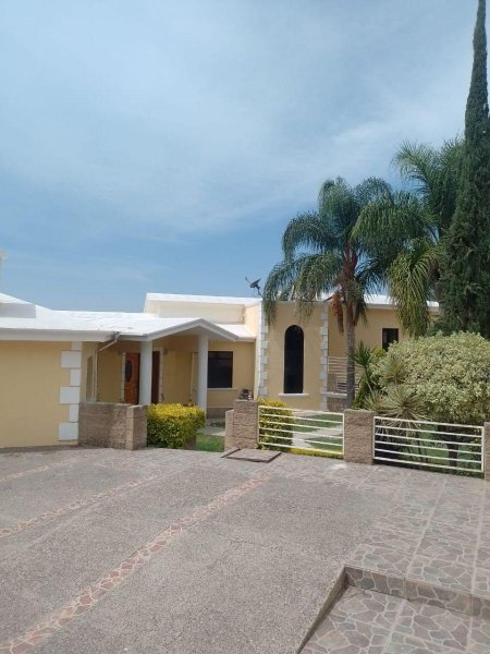 Casa en Venta en Lomas del Pedregal Irapuato, Guanajuato