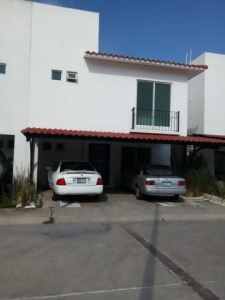 Casa en Venta en Misión Privadas Residenciales Irapuato, Guanajuato