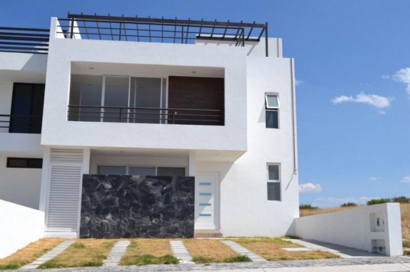 Foto Casa en Venta en REAL DE JURIQUILLA (DIAMANTE), Santiago de Querétaro, Queretaro Arteaga - $ 2.500.000 - CAV248614 - BienesOnLine