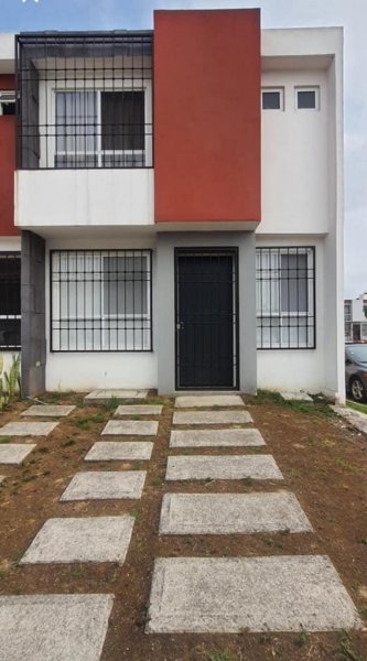 CASA EN VENTA LA CIMA