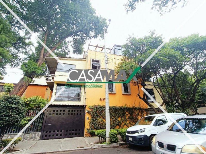 CASA EN VENTA LIBRE DE GRAVAMEN EN LA BENITO JUAREZ