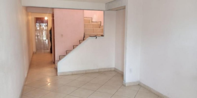 Foto Casa en Venta en LOS HÉROES ECATEPEC, Ecatepec de Morelos, Mexico - $ 750.000 - CAV307737 - BienesOnLine