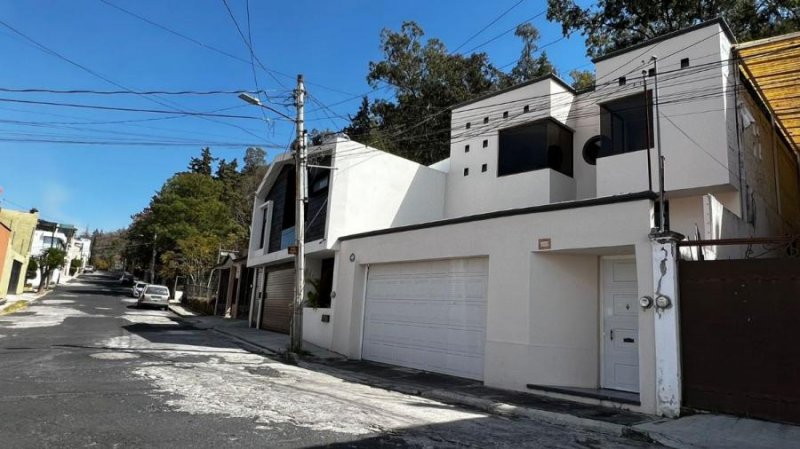 Casa en Venta en Periodistas, Ocolusen. Morelia, Michoacan de Ocampo