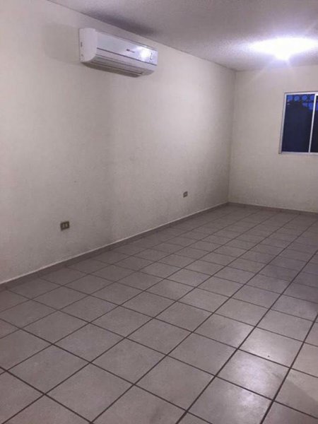 Foto Casa en Venta en Puerta Real, Hermosillo, Sonora - $ 680.000 - CAV204616 - BienesOnLine