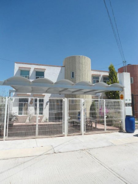 Foto Casa en Venta en RESIDENCIAL ORQUIDEAS, San Luis Potosí, San Luis Potosi - $ 1.600.000 - CAV120463 - BienesOnLine