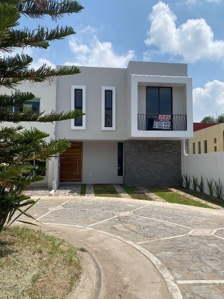 Foto Casa en Venta en Sendero de las Moras, Tlajomulco de Zúñiga, Jalisco - $ 4.990.000 - CAV355333 - BienesOnLine