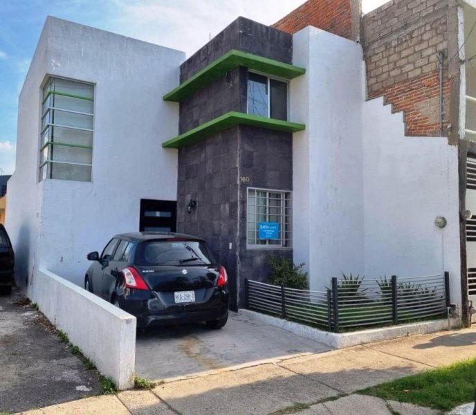 Casa en Venta en Fraccionamiento Villas de la Loma Guadalajara, Jalisco