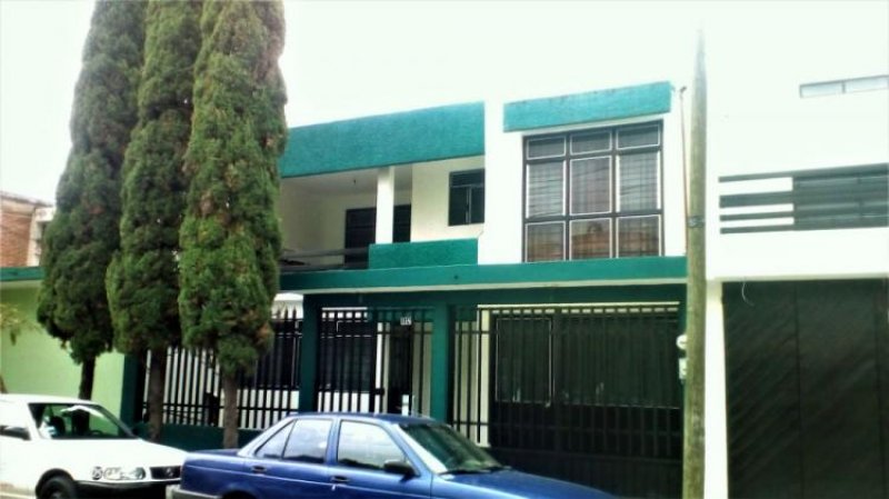 CASA EN VENTA  ZONA FRACC. TRINIDAD DE LAS HUERTAS