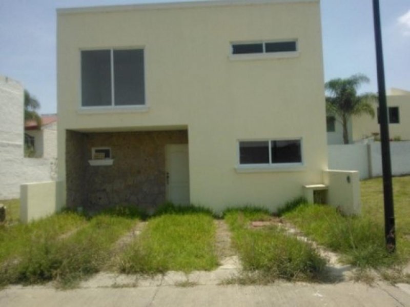 Foto Casa en Venta en FRACC. DEL PILAR, Tlajomulco de Zúñiga, Jalisco - $ 1.800.000 - CAV81367 - BienesOnLine