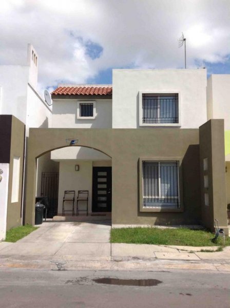 Foto Casa en Venta en JARDINES DE ANDALUCÍA, Guadalupe, Nuevo Leon - $ 1.300.000 - CAV105076 - BienesOnLine