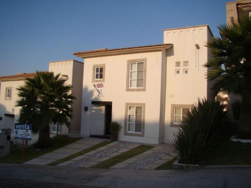 Foto Casa en Venta en Juriquilla, Queretaro Arteaga - $ 2.250.000 - CAV101686 - BienesOnLine