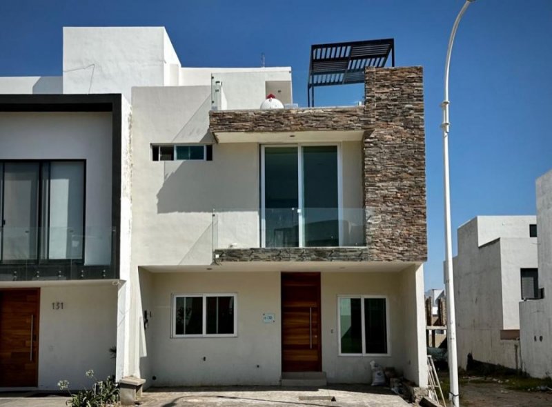 Casa en Venta en COTO ATMOSFERA Tlajomulco de Zúñiga, Jalisco