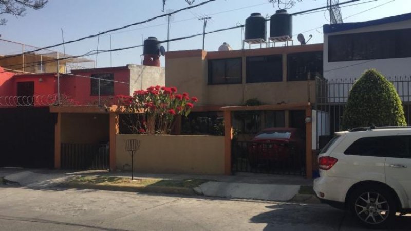 Foto Casa en Venta en Jardines de San Mateo, Naucalpan de Juárez, Mexico - $ 2.950.000 - CAV224603 - BienesOnLine