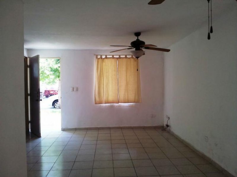 Foto Casa en Renta en Ciudad Apodaca, Nuevo Leon - $ 4.000 - CAR76668 - BienesOnLine