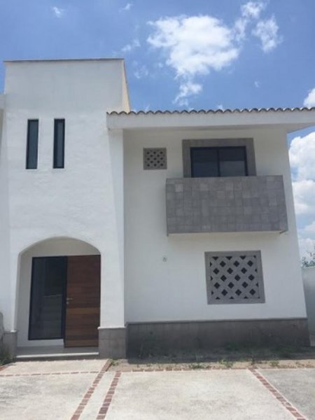 Foto Casa en Venta en ZIBATÁ, Santiago de Querétaro, Queretaro Arteaga - $ 1.560.000 - CAV134006 - BienesOnLine