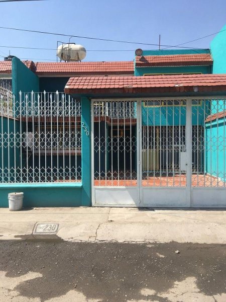 Foto Casa en Venta en VILLA DE LAS FLORES 2DA SECCIÓN, San Francisco Coacalco, Mexico - $ 2.500.000 - CAV316453 - BienesOnLine