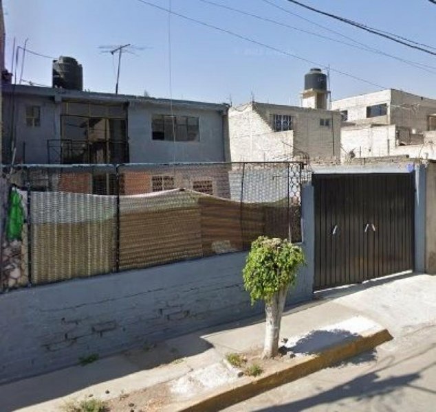 Foto Casa en Venta en Jardines de Morelos, Ecatepec de Morelos, Mexico - $ 1.415.000 - CAV330165 - BienesOnLine