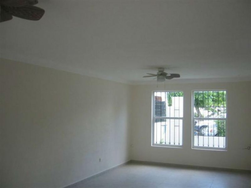 Foto Casa en Venta en SM50, Cancún, Quintana Roo - $ 1.600.000 - CAV54511 - BienesOnLine