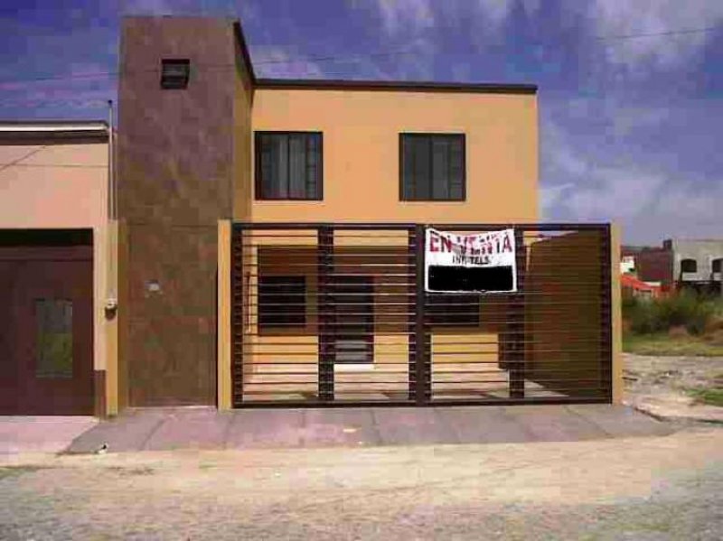 Foto Casa en Venta en Ocotlán, Jalisco - $ 1.800.000 - CAV52582 - BienesOnLine