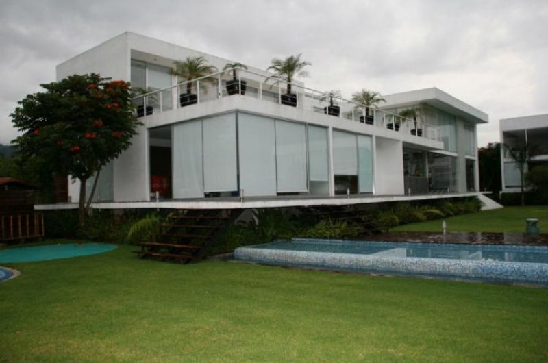 Foto Casa en Venta en Valle de Bravo, Mexico - $ 18.000.000 - CAV66738 - BienesOnLine